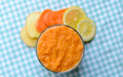 Carrot apple and citrus smoothie