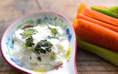 Tzatziki and crudités