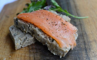 Smoked salmon on nutbread