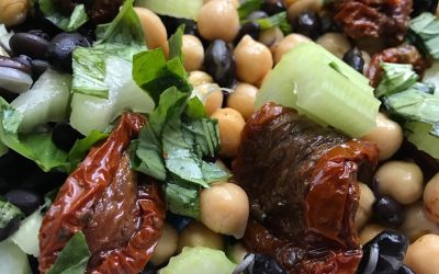 Sun-dried tomato and mixed bean salad
